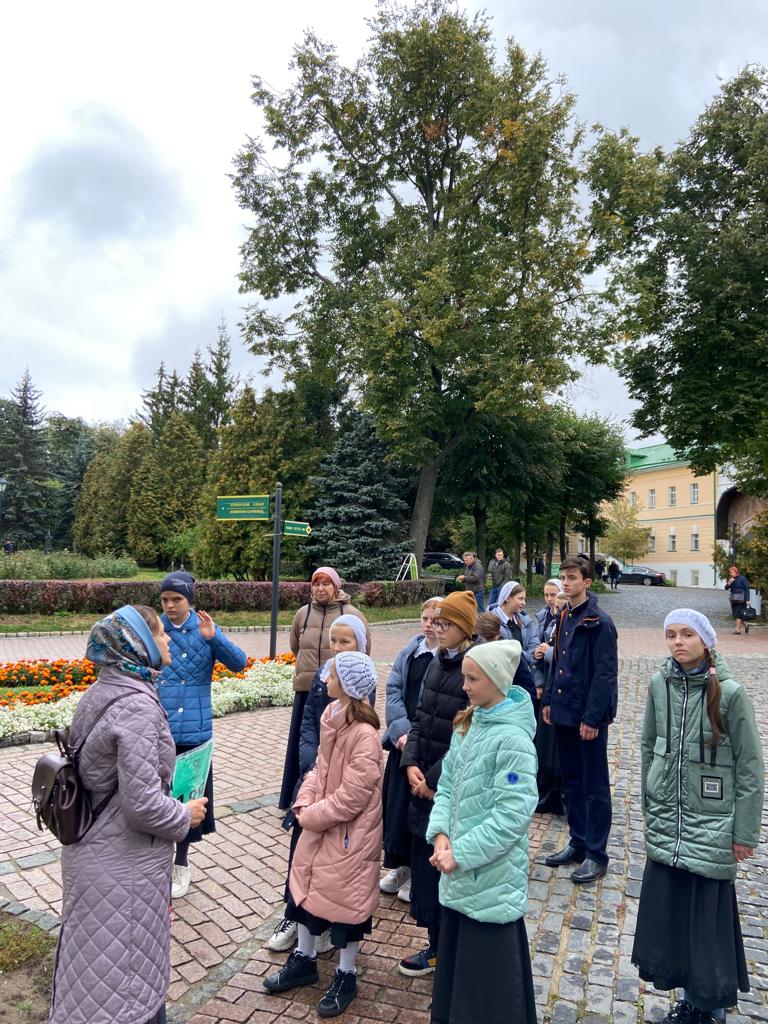 Паломническая поездка в Свято-Троицкую Сергиеву лавру, г. Сергиев Посад,  ЧУОО «Православная гимназия в Троице-Лыкове г. Москвы», Москва